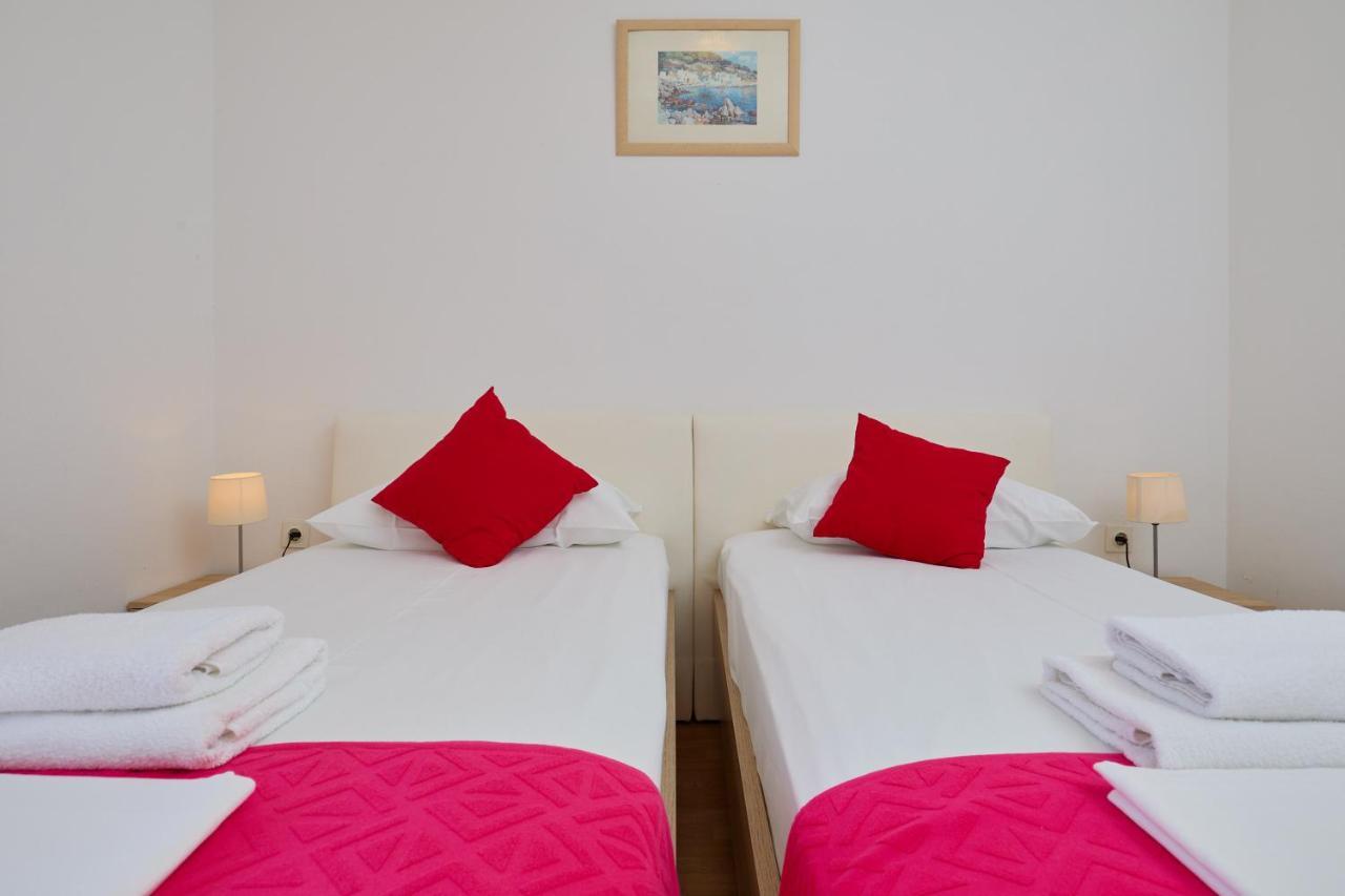 Boca - 3 Bedroom Apartment By The Sea Prozura ภายนอก รูปภาพ